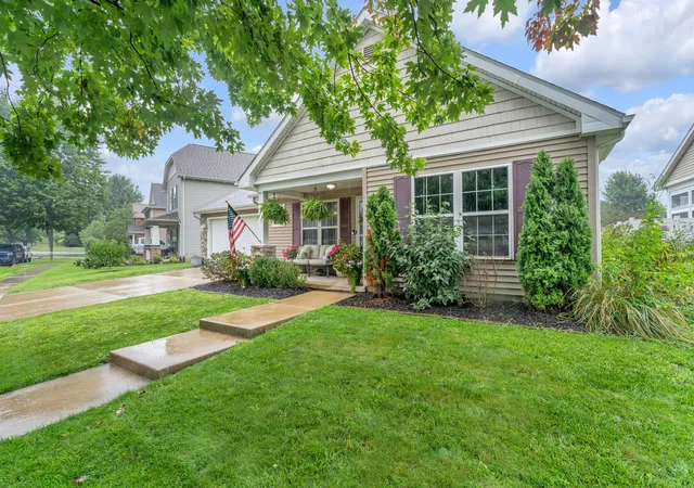 Photo 3 of Single family home for sale at 1557 Byfield Pkwy, Valparaiso, IN 46385 | MLS# 843294 | Listing updated on 2026-09-16