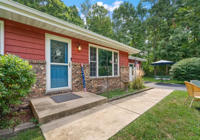 Photo 3 of Single family home for sale at 559 N 450 East, Valparaiso, IN 46383 | MLS# 845506 | Listing updated on 2026-09-17