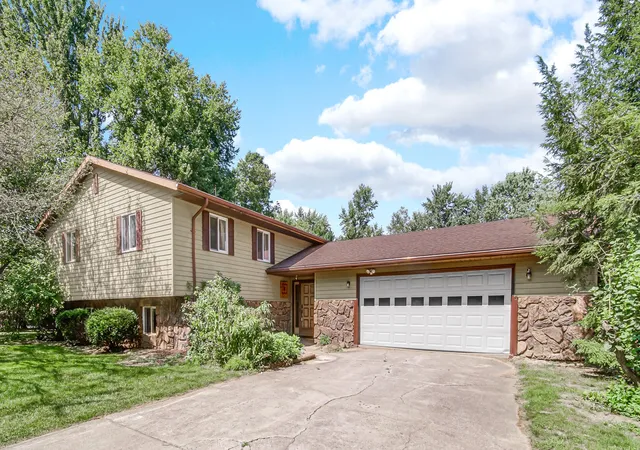 Photo 1 of Sale Pending at 488 E 830 North, Valparaiso, IN 46383 | MLS# 844782 | Listing updated on 2026-09-18