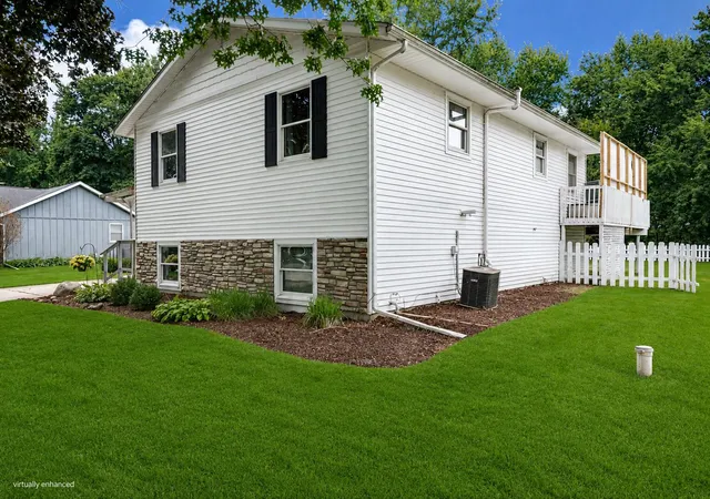 Photo 3 of Sale Pending at 168 Rock Creek Rd, Valparaiso, IN 46383 | MLS# 844463 | Listing updated on 2026-09-15