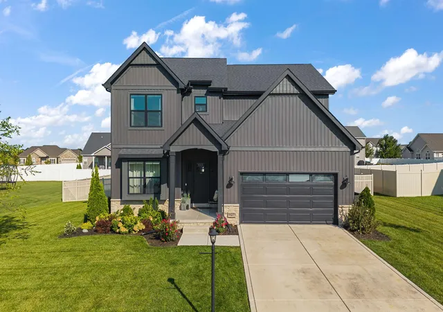Photo 2 of Single family home for sale at 11271 Elkhart Cir, Crown Point, IN 46307 | MLS# 844472 | Listing updated on 2026-09-16