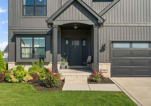 Photo 3 of Single family home for sale at 11271 Elkhart Cir, Crown Point, IN 46307 | MLS# 844472 | Listing updated on 2026-09-16