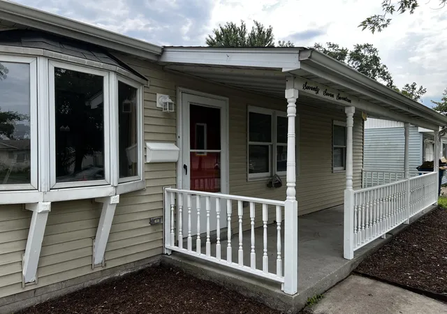 Photo 3 of Sale Pending at 7717 Chestnut Ave, Hammond, IN 46324 | MLS# 844566 | Listing updated on 2026-09-24