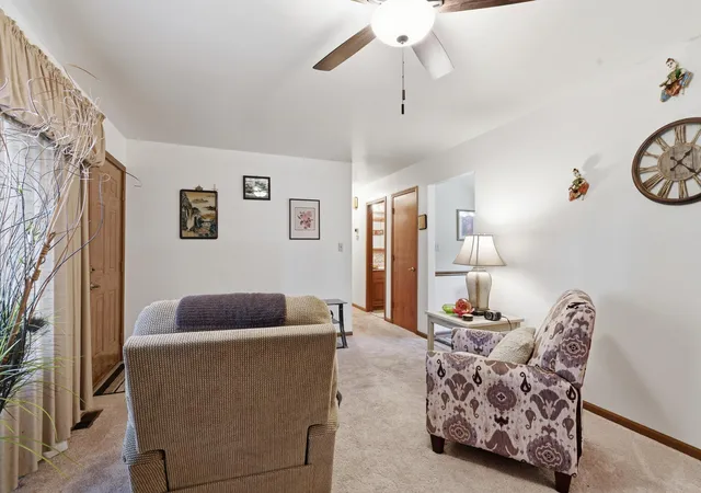 Photo 3 of Single family home for sale at 446 N Glenwood Dr, Griffith, IN 46319 | MLS# 844827 | Listing updated on 2026-09-17