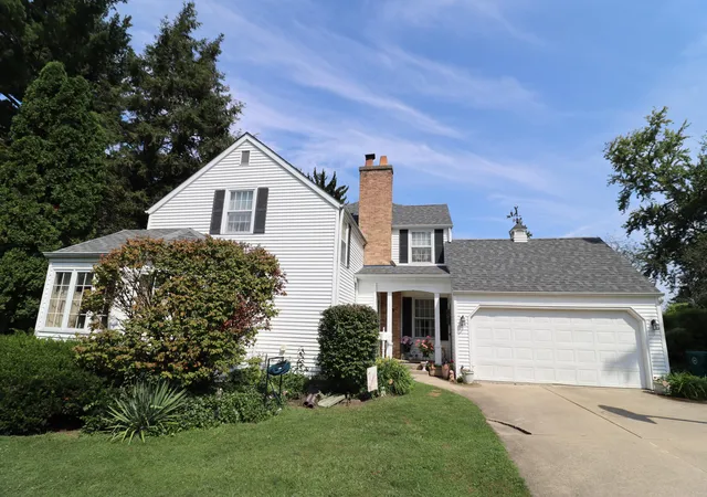 Photo 1 of Single family home for sale at 2023 Michigan Ave, La Porte, IN 46350 | MLS# 844578 | Listing updated on 2026-09-17