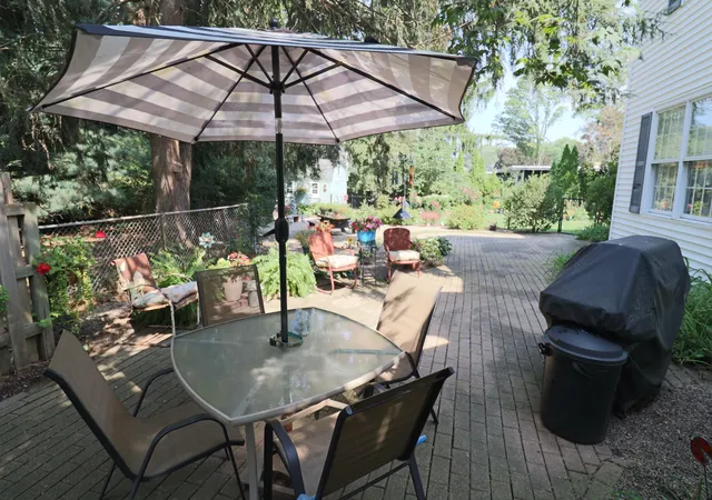 Photo 4 of Single family home for sale at 2023 Michigan Ave, La Porte, IN 46350 | MLS# 844578 | Listing updated on 2026-09-17