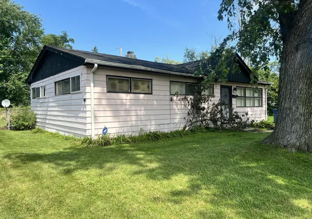 Photo 3 of Single family home for sale at 4030 W 22nd Plaza, Gary, IN 46404 | MLS# 844608 | Listing updated on 2026-09-17