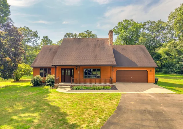 Photo 2 of Single family home for sale at 2783 E 900 North, Lake Village, IN 46349 | MLS# 844890 | Listing updated on 2026-09-21
