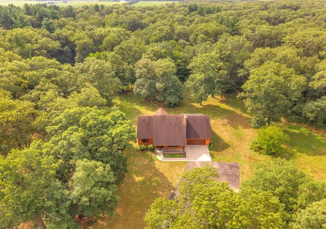 Photo 3 of Single family home for sale at 2783 E 900 North, Lake Village, IN 46349 | MLS# 844890 | Listing updated on 2026-09-21