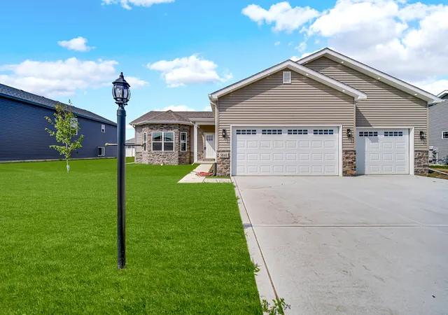 Photo 2 of Sale Pending at 5848 Grand Slam Ave, Portage, IN 46368 | MLS# 844690 | Listing updated on 2026-09-22