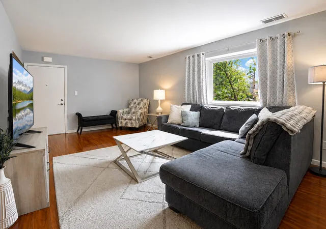 Photo 3 of Condo for sale at 1845 Burgundy St, Schererville, IN 46375 | MLS# 844691 | Listing updated on 2026-09-17