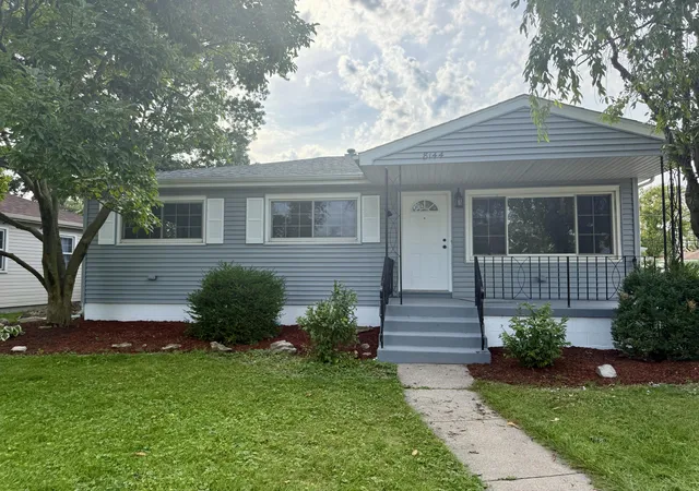 Photo 3 of Single family home for sale at 8144 Grace Pl, Highland, IN 46322 | MLS# 844800 | Listing updated on 2026-09-16