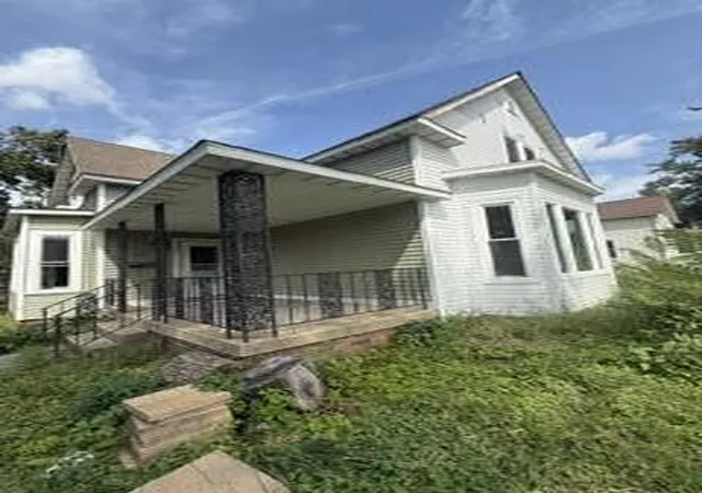 Photo 1 of Sale Pending at 1110 E Cleveland Ave, Hobart, IN 46342 | MLS# 844893 | Listing updated on 2026-09-22