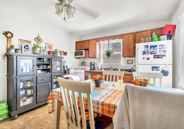 Photo 3 of House for sale at 2609 Lincoln St, Highland, IN 46322 | MLS# 845035 | Listing updated on 2026-09-16