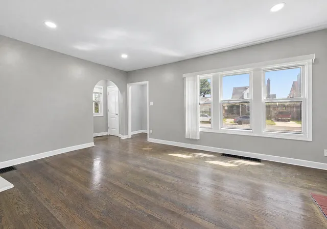 Photo 3 of Single family home for sale at 4324 Ivy St, East Chicago, IN 46312 | MLS# 845329 | Listing updated on 2026-09-15