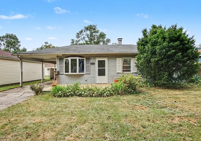Photo 2 of Sale Pending at 3752 Sandusky St, Hobart, IN 46342 | MLS# 845311 | Listing updated on 2026-09-24