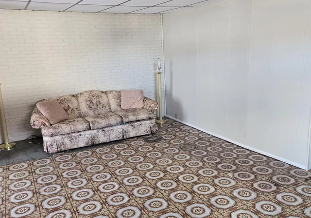 Photo 4 of Single family home for sale at 842 Indiana St, Hammond, IN 46320 | MLS# 845387 | Listing updated on 2026-09-24