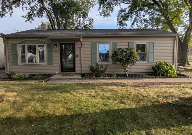 Single family home for sale at 3401 E 21st Avenue, Lake Station, IN 46405 | MLS# 845303