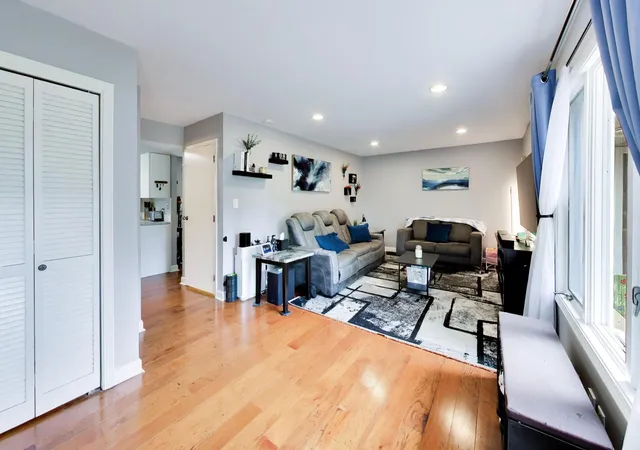 Photo 3 of Condo for sale at 1429 Elm Ct, Schererville, IN 46375 | MLS# 845445 | Listing updated on 2026-09-21