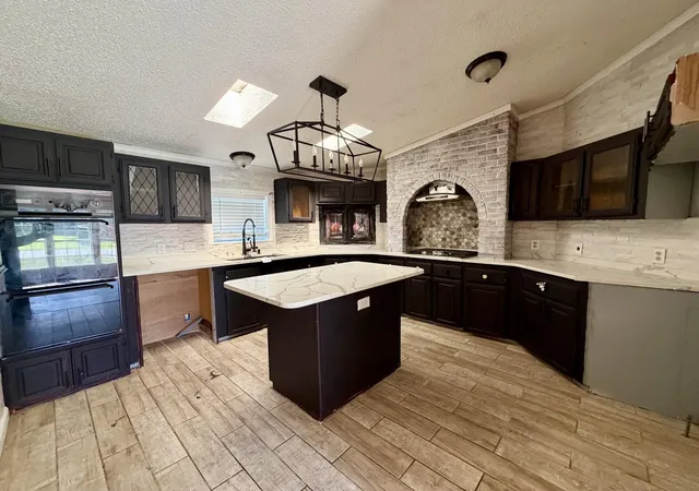 Photo 3 of Single family home for sale at 6036 Vermont St, Merrillville, IN 46410 | MLS# 845322 | Listing updated on 2026-09-16