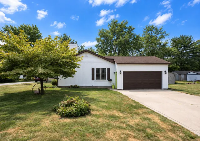 Photo 2 of Single family home for sale at 802 S Rose Ave, Kouts, IN 46347 | MLS# 845376 | Listing updated on 2026-09-17