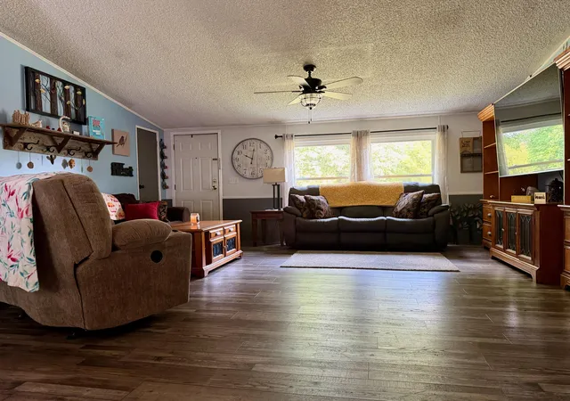 Photo 3 of Manufactured home for sale at 6545 W 750 North, Winamac, IN 46996 | MLS# 845369 | Listing updated on 2026-09-16