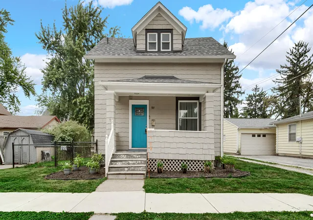 Photo 2 of Single family home for sale at 809 2nd Street, La Porte, IN 46350 | MLS# 845495 | Listing updated on 2026-09-17