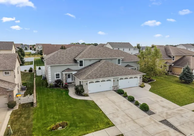 Photo 1 of Townhouse for sale at 3002 Kickbush Dr, Valparaiso, IN 46385 | MLS# 845499 | Listing updated on 2026-09-17