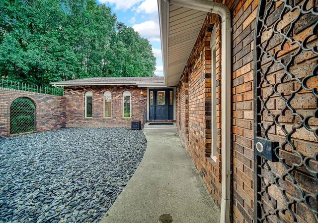 Photo 3 of Single family home for sale at 435 W 300 South, Valparaiso, IN 46385 | MLS# 845393 | Listing updated on 2026-09-16