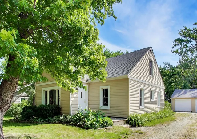Photo 2 of Single family home for sale at 1965 N Us Hwy 421, Michigan City, IN 46360 | MLS# 845444 | Listing updated on 2026-09-17