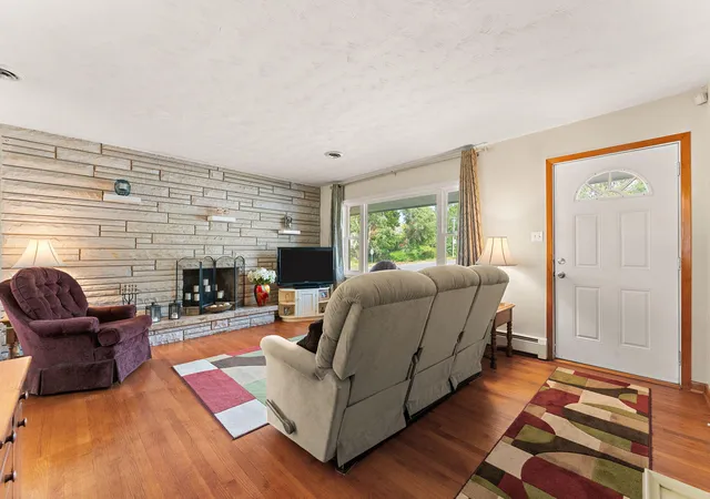 Photo 3 of Single family home for sale at 5600 Grant St, Merrillville, IN 46410 | MLS# 845530 | Listing updated on 2026-09-18