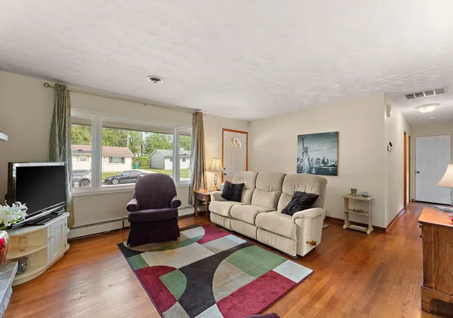 Photo 4 of Single family home for sale at 5600 Grant St, Merrillville, IN 46410 | MLS# 845530 | Listing updated on 2026-09-18