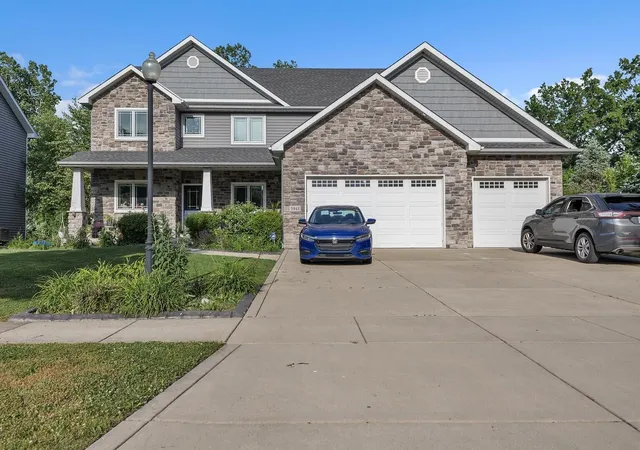 Photo 1 of Single family home for sale at 2941 Nautica Dr, Chesterton, IN 46304 | MLS# 845429 | Listing updated on 2026-09-16