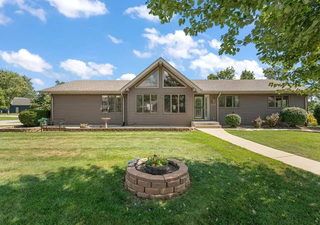 Photo 2 of Single family home for sale at 13501 Muir St, Cedar Lake, IN 46303 | MLS# 845496 | Listing updated on 2026-09-22