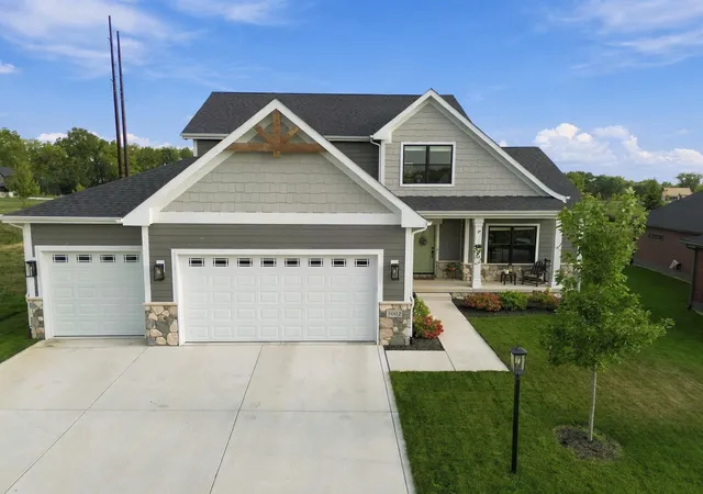 Photo 2 of Single family home for sale at 3002 Forestside Ln, Valparaiso, IN 46385 | MLS# 845452 | Listing updated on 2026-09-18