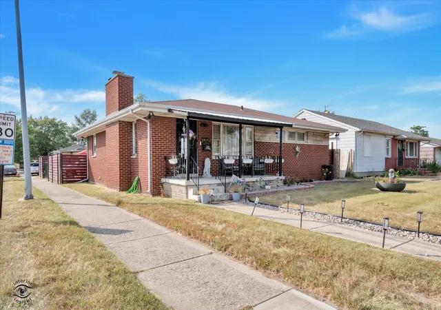 Photo 2 of Single family home for sale at 2088 Roosevelt St, Gary, IN 46404 | MLS# 845485 | Listing updated on 2026-09-17