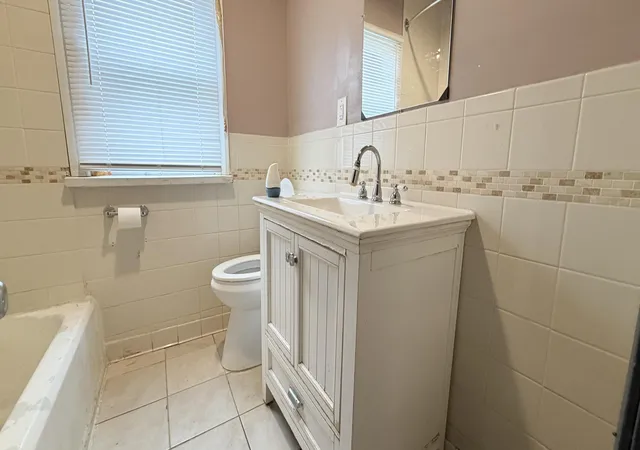 Photo 4 of Single family home for sale at 318 S Hamilton St, Gary, IN 46403 | MLS# 845497 | Listing updated on 2026-09-17