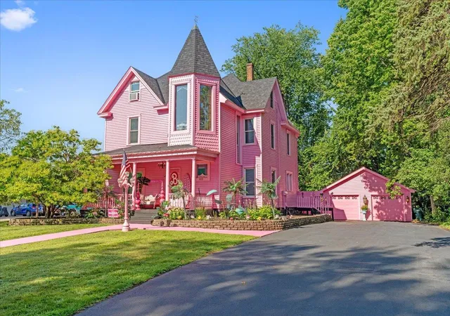 Photo 1 of Sale Pending at 1031 2nd St, Hudson, WI 54016 | MLS# 6583157 | Listing updated on 2026-09-17