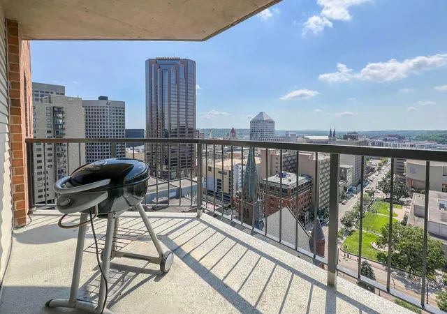 Photo 1 of Condo for sale at 78 10th Street E #2104, Saint Paul, MN 55101 | MLS# 6787743 | Listing updated on 2026-09-18