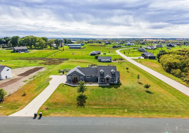 Photo 1 of Single family home for sale at 5892 Cambridge Hl Rd Se, Rochester, MN 55904 | MLS# 6805928 | Listing updated on 2026-09-16