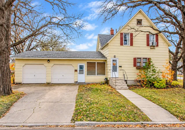 Photo 1 of Multi family home for sale at 1101 Jefferson St, Alexandria, MN 56308 | MLS# 6813388 | Listing updated on 2026-09-16