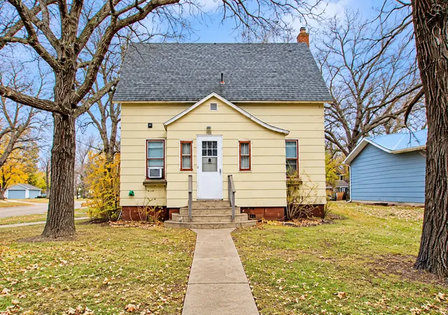 Photo 2 of Multi family home for sale at 1101 Jefferson St, Alexandria, MN 56308 | MLS# 6813388 | Listing updated on 2026-09-16