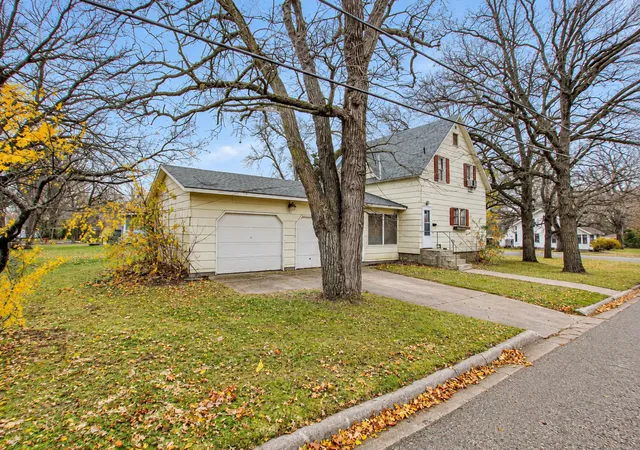 Listing Photo 5 - Condo for sale in building located at 1101 Jefferson St, Alexandria, MN 56308