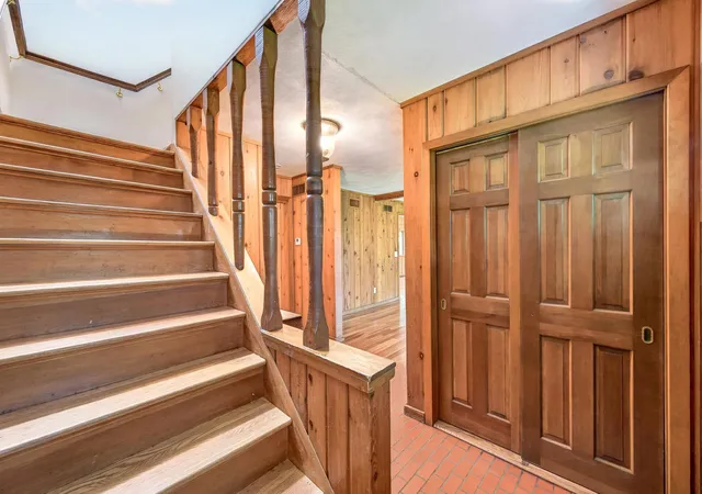 Photo 3 of Single family home for sale at 22 Eagle Ridge Rd, Saint Paul, MN 55127 | MLS# 6814717 | Listing updated on 2026-10-06