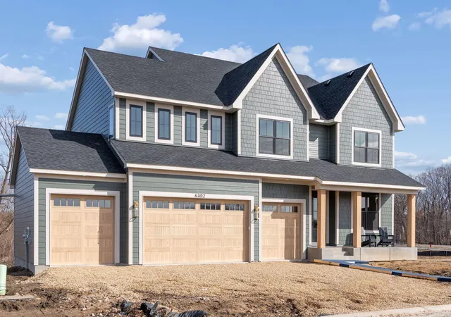 Photo 2 of Mansion for sale at 6302 Poplar Ln, Hamel, MN 55340 | MLS# 7021573 | Listing updated on 2026-09-17