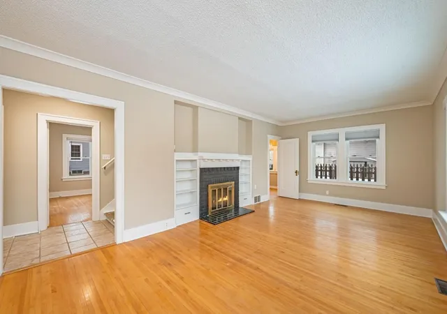 Photo 2 of Sale Pending at 110 Summit Ave, Montevideo, MN 56265 | MLS# 7022237 | Listing updated on 2026-09-16