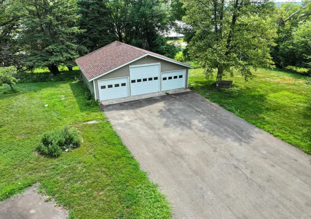 Photo 3 of Single family home for sale at 215 4th Street Nw, Glenwood, MN 56334 | MLS# 7023634 | Listing updated on 2026-09-18