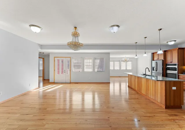 Photo 3 of Single family home for sale at 438 Wildwood Rd, Saint Paul, MN 55115 | MLS# 7026876 | Listing updated on 2026-09-17