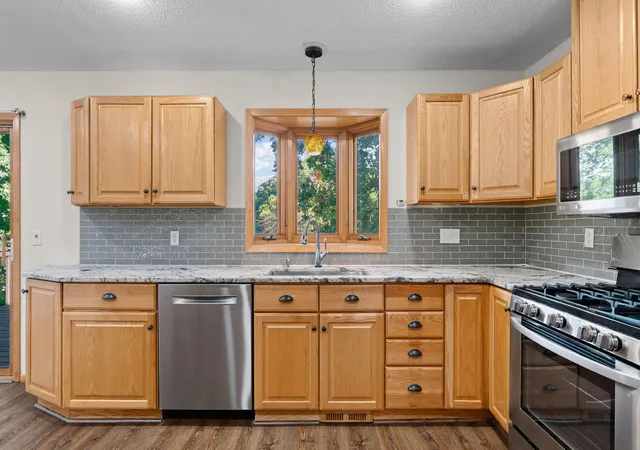 Photo 3 of Sale Pending at 18208 Valley View Rd, Eden Prairie, MN 55346 | MLS# 7031352 | Listing updated on 2026-09-17