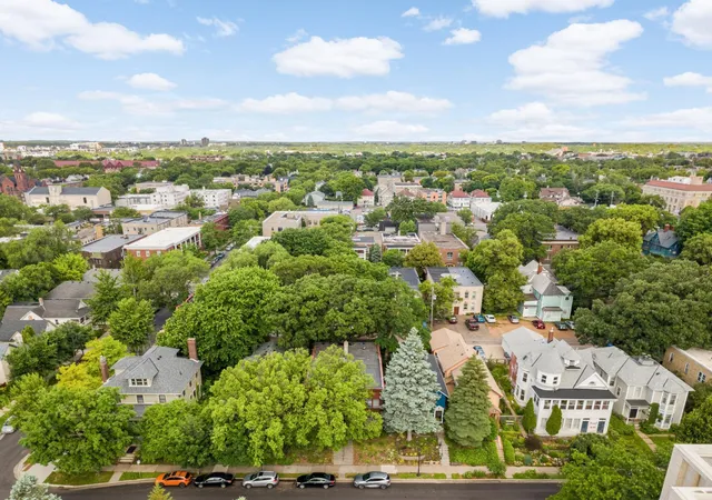 Photo 3 of Condo for sale at 2440 Stevens Ave #2, Minneapolis, MN 55404 | MLS# 7035361 | Listing updated on 2026-09-17